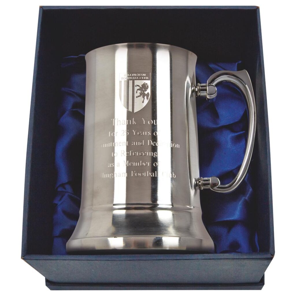 STAINLESS STEEL TANKARD IN PRESENTATION BOX